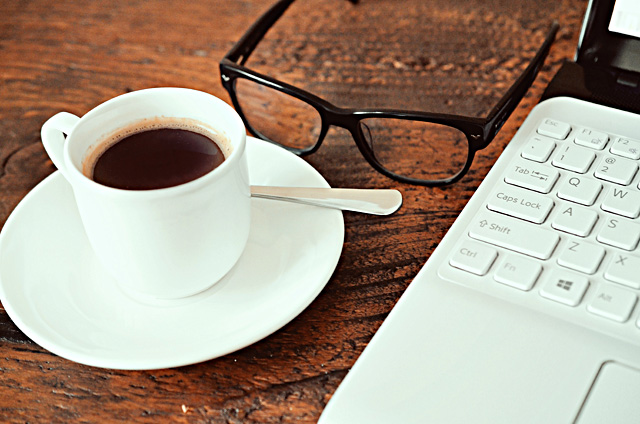 在线轰炸电话网页版